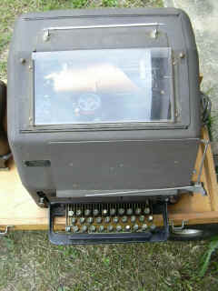 Model 15 outside.JPG (701023 bytes)