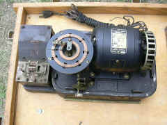 Tape reader inside.JPG (498747 bytes)